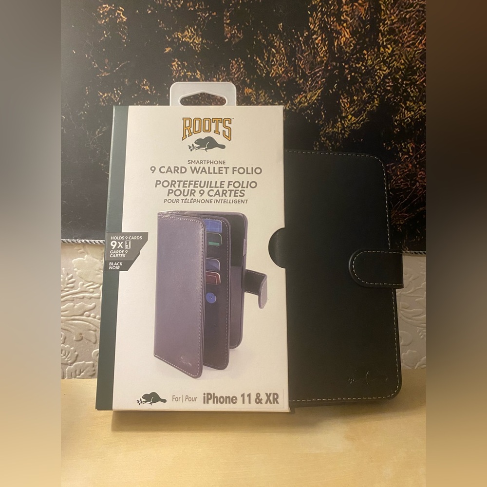 Black Roots Leather IPhone 11 & XR Case